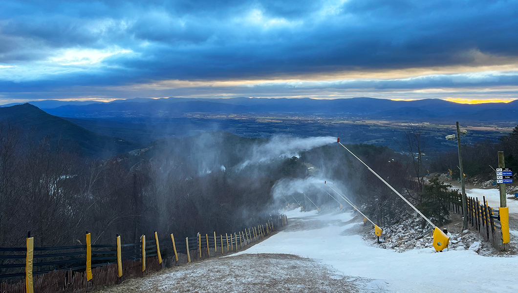 Snowmaking at Massanutten Resort
