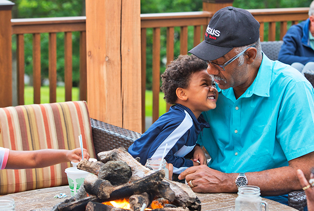 Outside dining at Campfire Grill